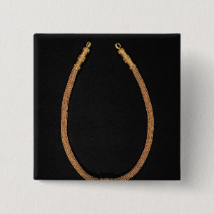 Halskette mit einem menschlich-köpfigen Anhänger Button