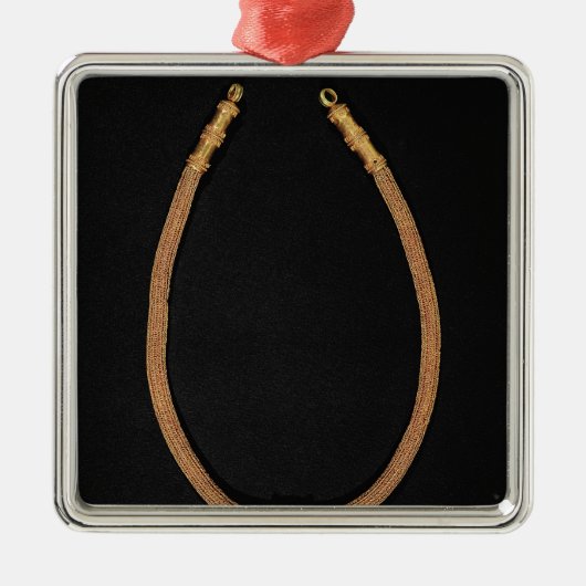 Halskette mit einem menschlich-köpfigen Anhänger Silbernes Ornament (Vorne)