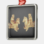 Halsring in Form von Scythian Reitern Ornament Aus Metall (Links)