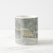 Halstead Road in Snow (von Eric Ravilious) Kaffeetasse (Mittel)