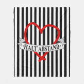 HALT ABSTAND mit Herz Fleecedecke (Vorderseite)