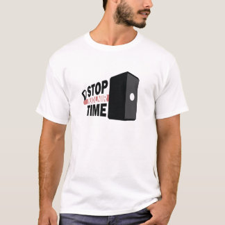 Halt. Mjolnir Zeit T-Shirt