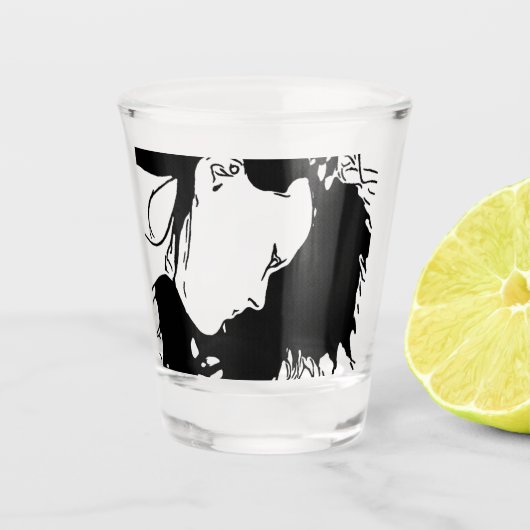 Halte ihr Haar zurück Schnapsglas (Vorderseite)