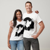 Halte ihr Haar zurück T-Shirt (Unisex)