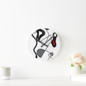 Haltemuster: Abstrakt schwarz, weiß, grau und rot Runde Wanduhr (Zuhause)