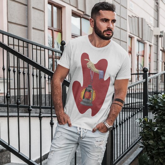 Halten einer Laterne T-Shirt