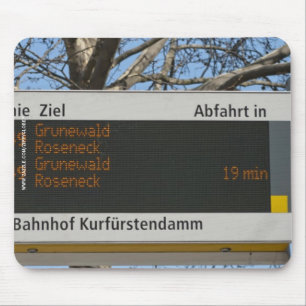 Haltestellenschild in Berlin Mousepad