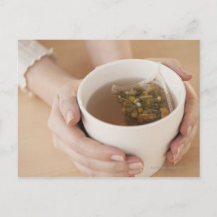 Haltetasse mit Kamillentee Postkarte