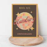 Hamburg Moin Deutschland Retro Vintage Postkarte<br><div class="desc">Moin Hamburg Deutschland Retro Vintag Design mit einer Diskothek in hellbraunen,  rosa und hellblauen Tönen. Diese schöne Postkarte ist eine perfekte Grußkarte für Hamburger Stadtbewohner,  Besucher,  Touristen oder Fans.</div>