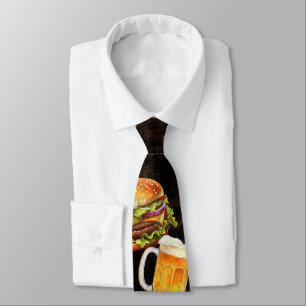 Hamburger Bier auf dunklem Krawatte