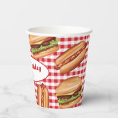 Hamburger und Hot Dog auf Red Gingham zum Geburtst Pappbecher (Rückseite)