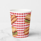 Hamburger und Hot Dog auf Red Gingham zum Geburtst Pappbecher (Rechts)