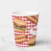 Hamburger und Hot Dog auf Red Gingham zum Geburtst Pappbecher (Vorderseite)