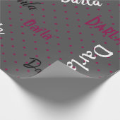 HAMbWG Personalisiert Polka Dot Gray und Raspberry Geschenkpapier (Ecke)