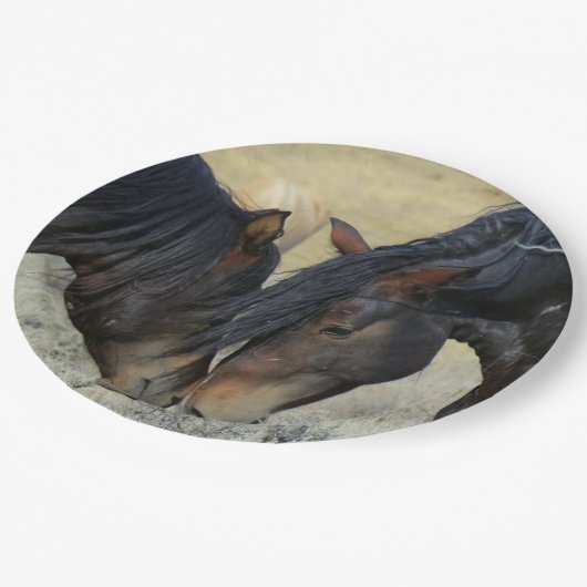 HAMbyWG - Paper Tellers 9" - 2 Pferd Pappteller (Schrägansicht)