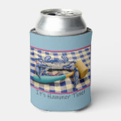Hammer Time Blue Crab mit Hammer auf Gingham Dosenkühler (Kanne Vorderseite)