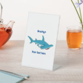 Hammerhead-Hai-Cartoon Sockelschild (In SItu)