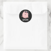 Hamsome Funny Pig Pun Dark BG Runder Aufkleber (Tasche)