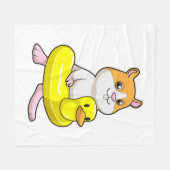 Hamster am Strand mit Duck als Swim-Ring Fleecedecke (Vorderseite (Horizontal))