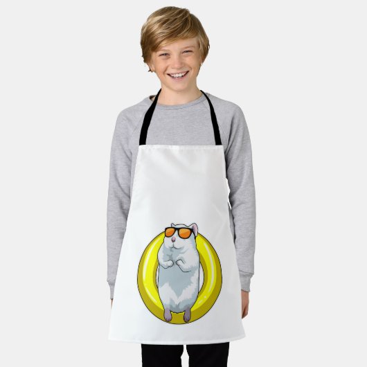 Hamster beim Schwimmen mit Schwimmring Schürze (Getragen)