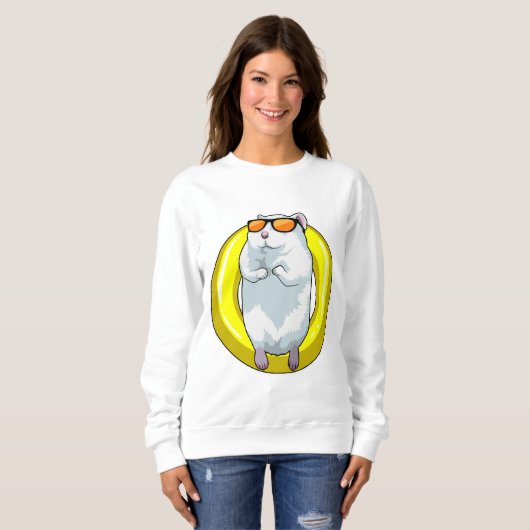 Hamster beim Schwimmen mit Schwimmring Sweatshirt (Vorne ganz)