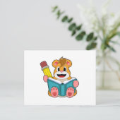 Hamster mit Buch und Pen Postkarte (Stehend Vorderseite)
