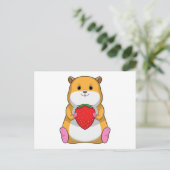 Hamster mit Erdbeere Postkarte (Stehend Vorderseite)