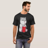 Hamster mit Tasse und Trinkstroh T-Shirt (Vorne ganz)