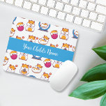 Hamster Personalisiert Mousepad<br><div class="desc">Dieses niedliche Mauspad hat einen Hintergrund von mehreren Hamstern, die spielen und essen. Das Farbschema ist blau und rosa Mit dem Namen Ihres Kindes oder mit einem anderen Text in der Mitte für Extra-Cutness anpassen. Ein lustiges Geschenk für einen neuen Computerbenutzer in Ihrem Leben. Holen Sie sich dieses Mauspad heute...</div>