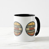 Hamster Rings Champion Retro Badge Tasse (VorderseiteRechts)