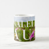 Hanalei Bay Kauai Lila Blume Big Text Kaffeetasse (Mittel)