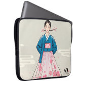 Hanbok Frau mit Blue Top und Cherry Blossom Moti Laptopschutzhülle (Vorne Rechts)