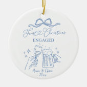 Hand Doodle First Christmas Engaged Keramik Ornament (Vorne)