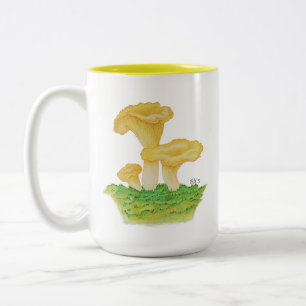 Hand Drawn Chanterelle Mushroom Zweifarbige Tasse