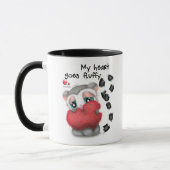Hand-Drawn Lemur Holding Big Red Heart Tasse (Links)