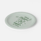 Hand Drawn Shamrock Any Age Birthday Pappteller (Schrägansicht)