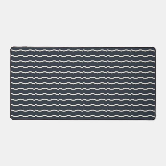 Hand-Drawn Wavy Ticking Stripe | Deep Charcoal Schreibtischunterlage (Vorderseite)