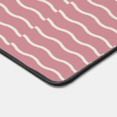 Hand-Drawn Wavy Ticking Stripe | Dusty Rose Schreibtischunterlage (Ecke)