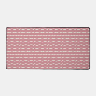 Hand-Drawn Wavy Ticking Stripe | Dusty Rose Schreibtischunterlage
