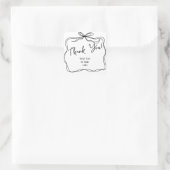 Hand Drawn Whimsical Bow Danke Typografie Quadratischer Aufkleber (Tasche)
