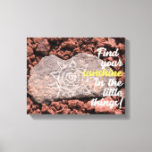 Hand Etched Sun Petroglyph auf dem Felsen von Lava Leinwanddruck (Vorderseite)