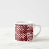 Hand geschnitzte Muster auf roter Leinwand Espressotasse (Rechts)