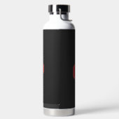 Hand, Geste, Daumen, Schriftart, Rot, Handgelenk,  Trinkflasche (links)