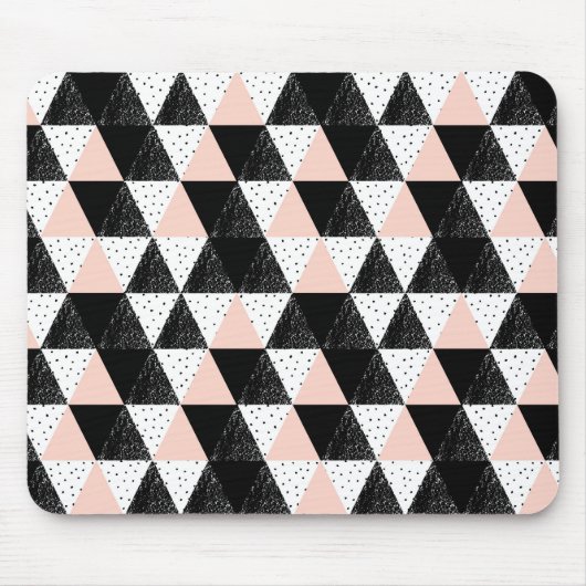Hand gezeichnetes Dreieck-geometrisches Muster Mousepad (Vorne)