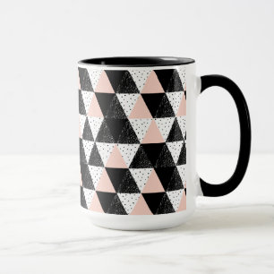 Hand gezeichnetes Dreieck-geometrisches Muster Tasse