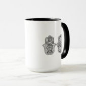 Hand gezeichnetes Hamsa mit Verzierungen Tasse (VorderseiteRechts)