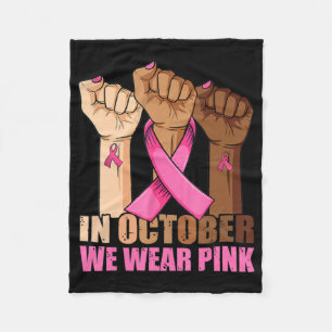 Hand im Oktober tragen wir rosa Brustkrebs-Bewusst Fleecedecke