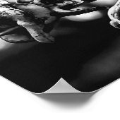 Hand mit einer Friedhofskulptur der Rose Poster (Ecke)