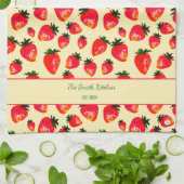 Hand-Painted Strawberry Personalized Boho Yellow Geschirrtuch (Gefaltet)