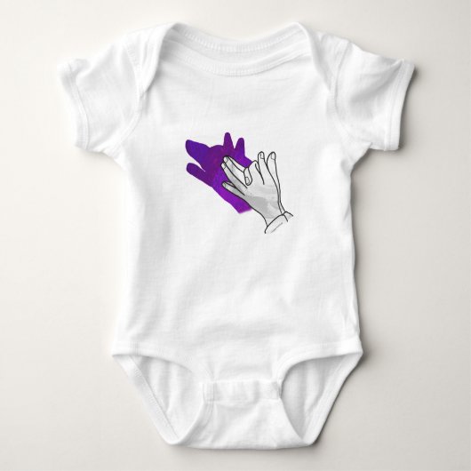 Hand Silhouette Wolf Lila Baby Strampler (Vorderseite)